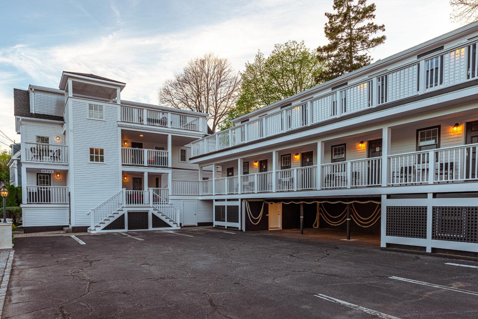 Eagle House Motel Rockport Exterior photo